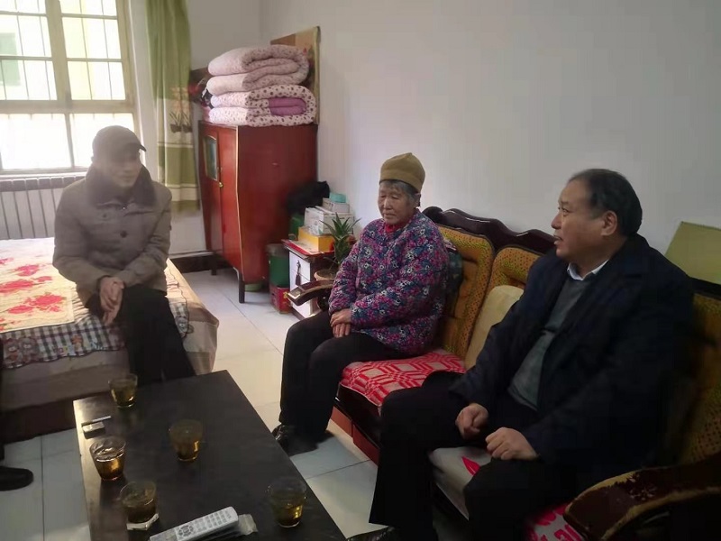 黃陵公司：寒冬送溫暖 和諧一家親